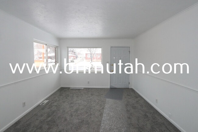 Photo - 5856 S 157 W