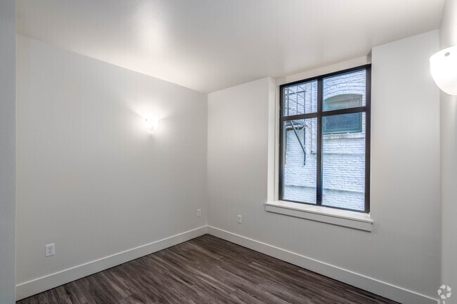 1BR, 1BA - 525SF - Bedroom