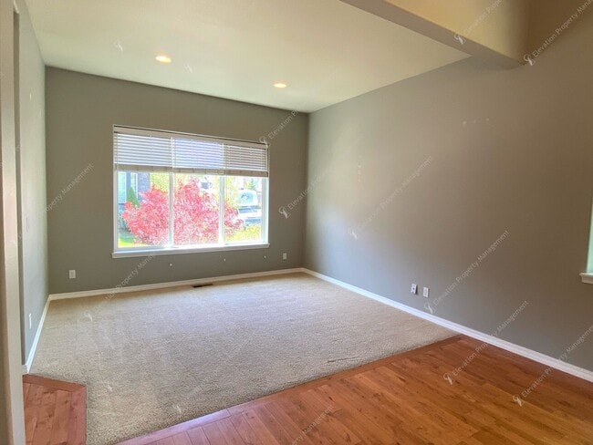 Photo - Spacious Corner Home in Prime SW Bend Location – Steps from the Deschutes River Trail