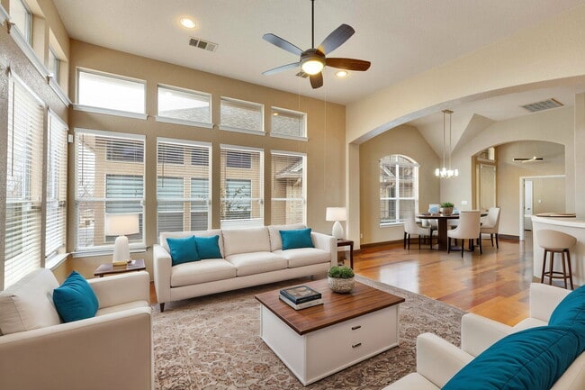 Building Photo - 109 Aria Rdg Unit 905