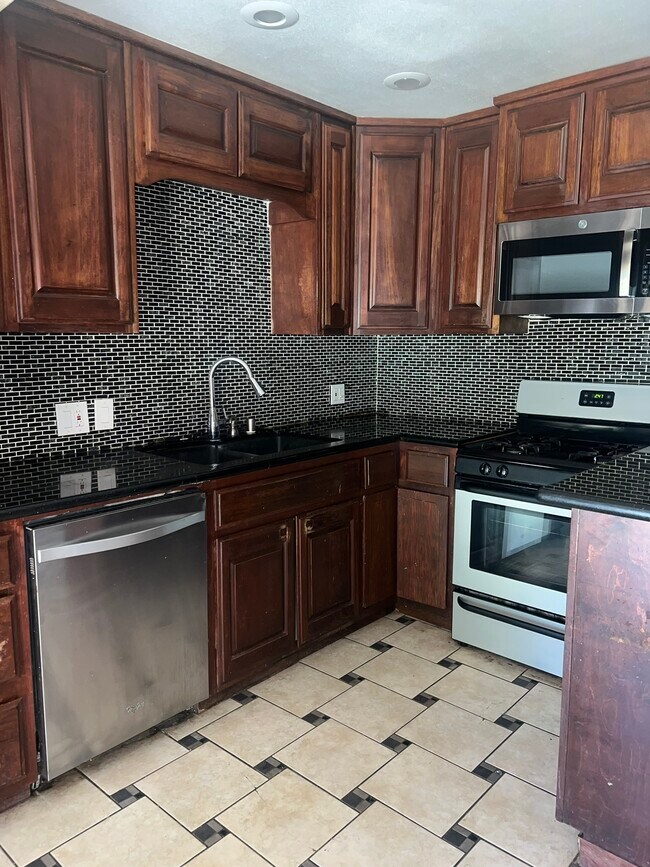 Photo - 3904 E Norwich Ave