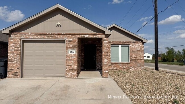 Photo - 2402 N Avenue P