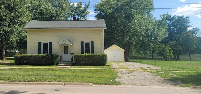 Building Photo - 606 W Jefferson Ave Rental