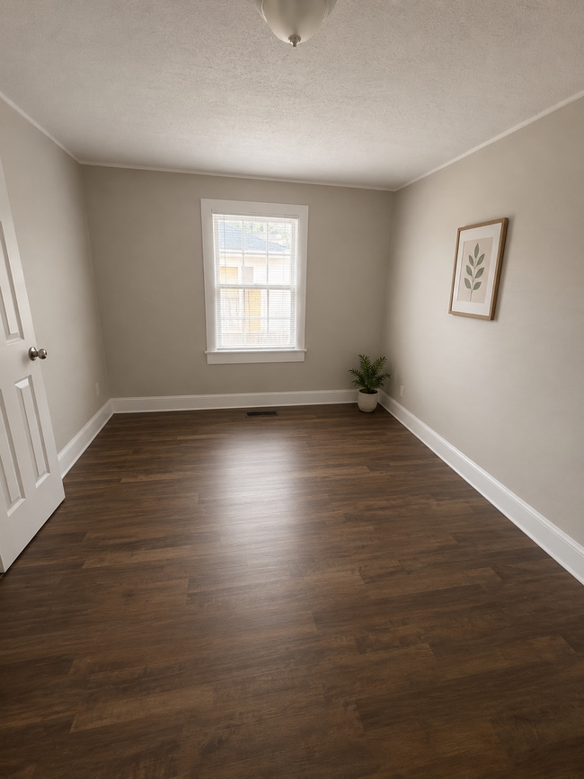 Photo - 3840 Napier Ave