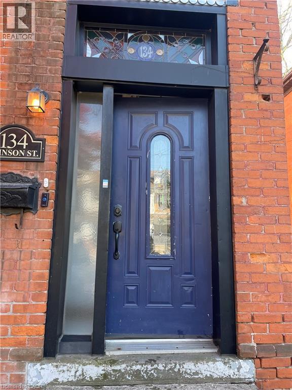 Photo - 134 Stinson St