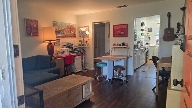 Photo - 1021 Buckeye Dr