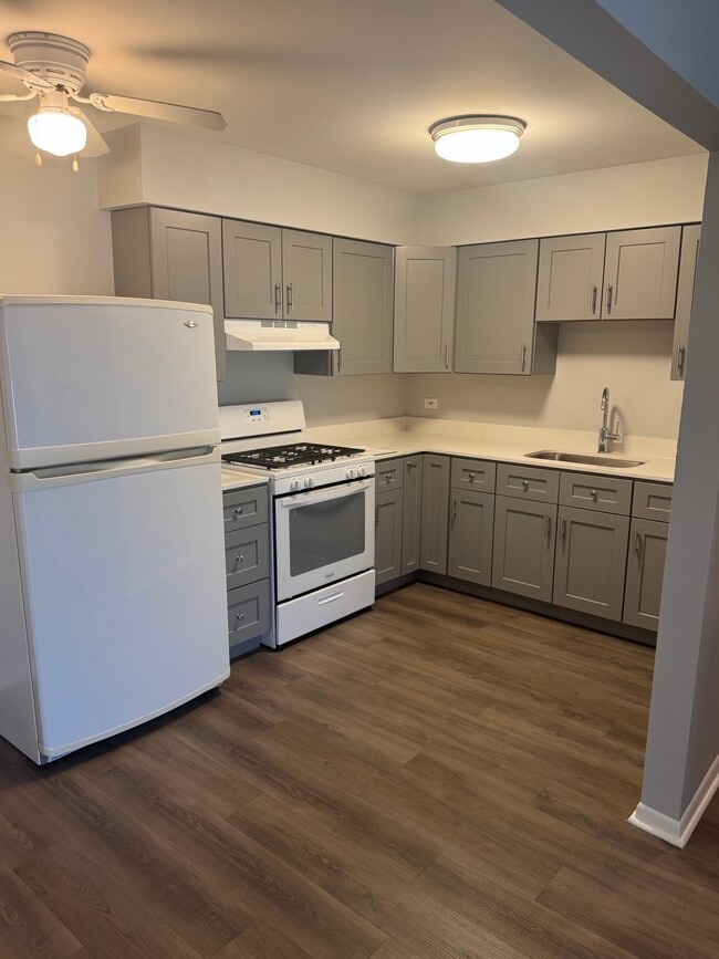 Photo - Lincolnshire Apartments