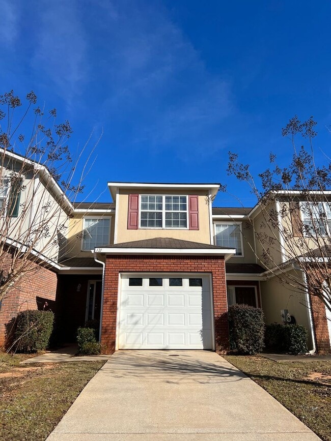 Building Photo - 121 S Springview Dr
