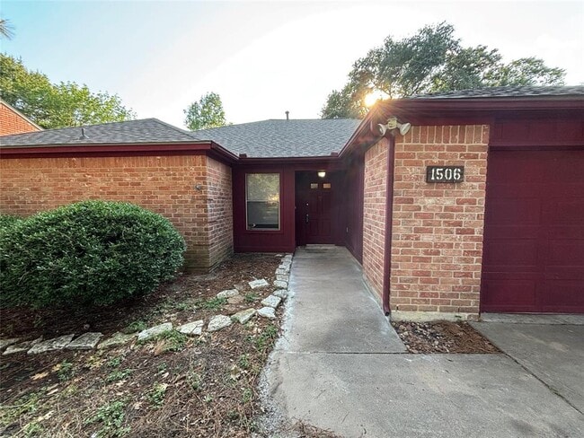 Photo - 1506 Park Maple Dr House