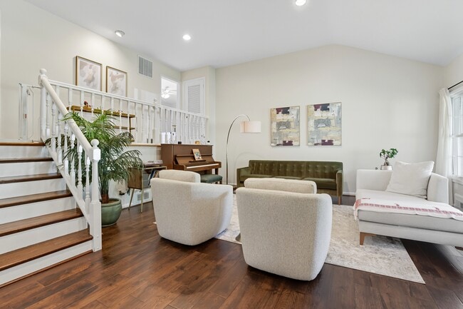 Photo - 9418 Balfour Dr