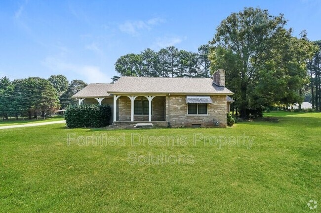 Building Photo - 633 S Greensboro St Rental