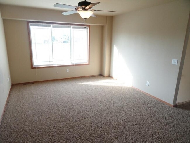 Photo - 1327 17th Ave S