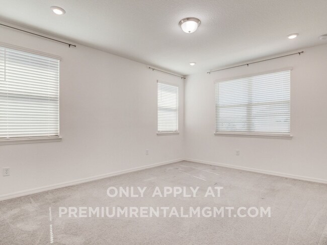 Photo - Four Bedroom Winter Garden Watermark Home!