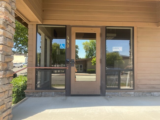 Photo - 590 McBean Park Dr