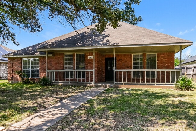 Photo - 7921 Wayne Way