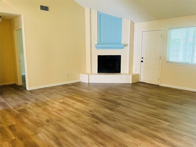 Photo - 19414 Moonhollow Dr