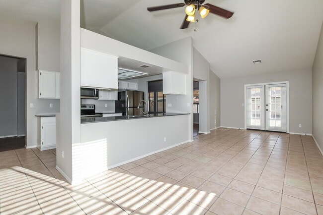 Photo - 5215 W Diana Ave