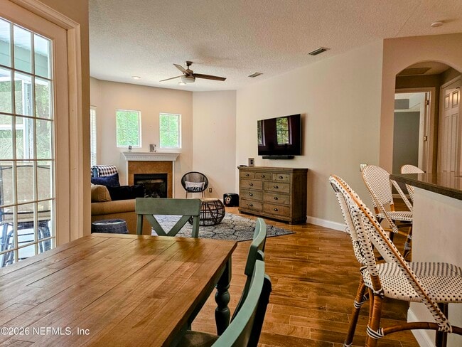 Photo - 169 W Village Dr