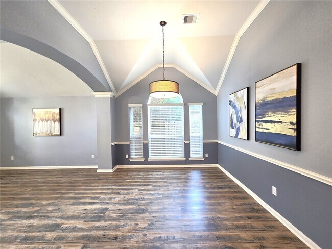 Photo - 2614 Parkbriar Ln