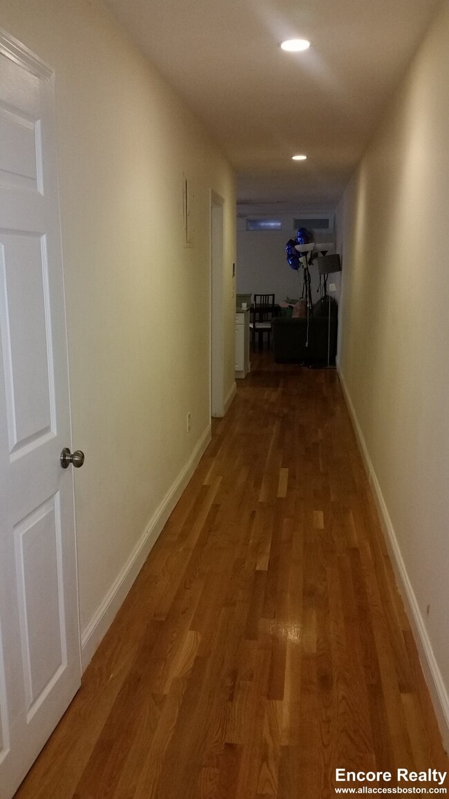 Photo - 56 Egmont St Unit 4