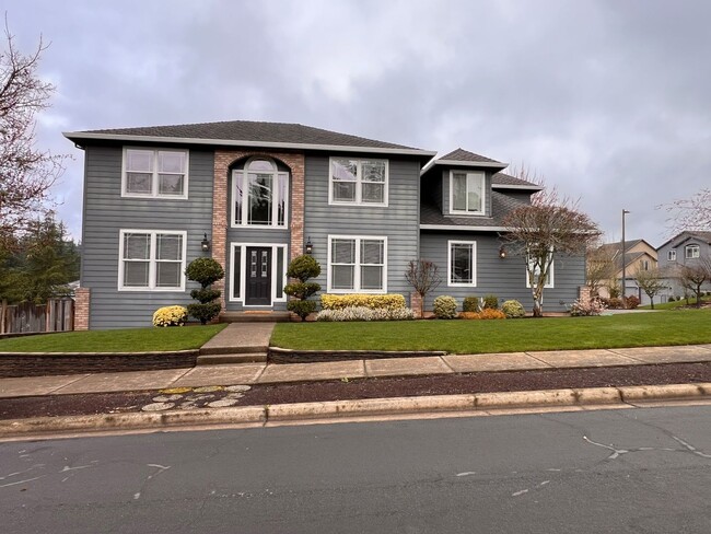 Happy Valley Traditional Two-Story - Happy Valley Traditional Two-Story House