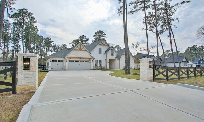 Photo - 21359 Monarch Dr