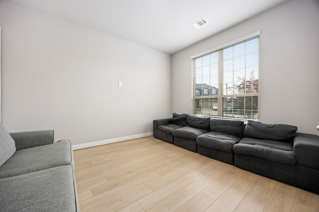 Photo - 17535 White Baneberry Dr