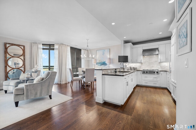 Photo - 100 Parrott Drive Unit 1402