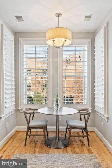 Photo - 1224 R St NW Unidad 2