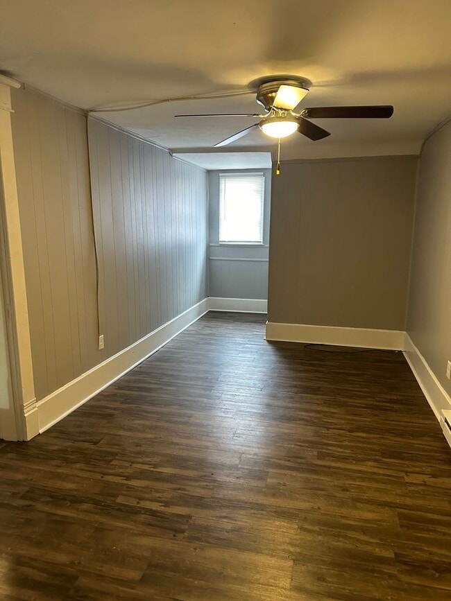 Photo - One Bedroom apartment Upstairs Unidad C