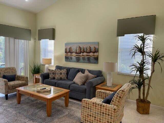 Photo - 9333 World Cup Way