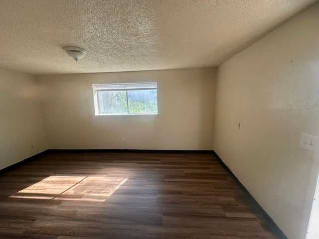 Duplex unit East Nampa near NNU and Downtown!