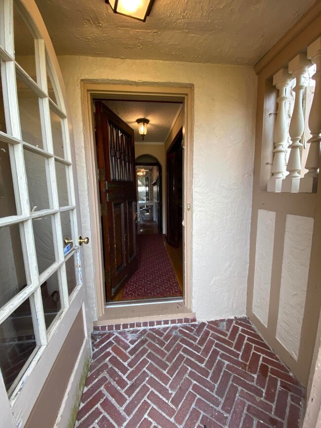 Photo - 98 Darlington Rd