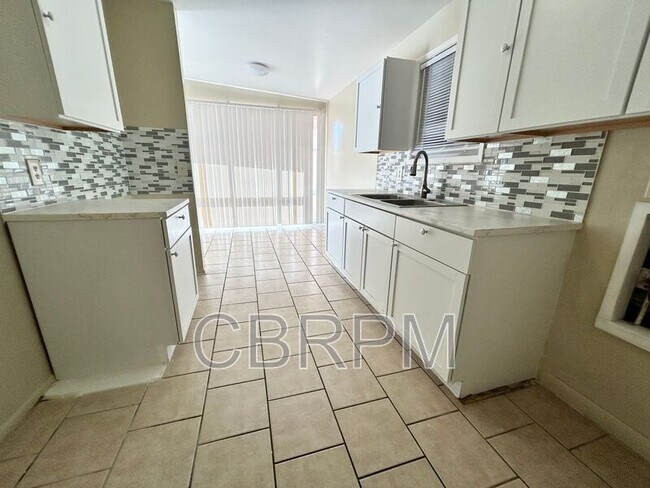 Photo - 2725 62nd St