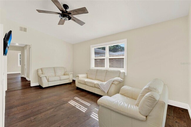 Photo - 1179 Seminole St