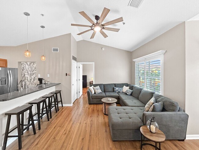 10764 70th Ave N Unit 3306