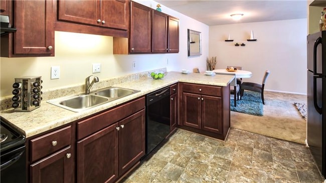 Photo - 5312 Justin Ct Unidad 203