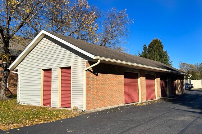 Greenlawn Arbors Apartments