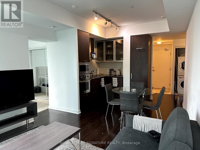 Photo - 14 York St Unit 1310