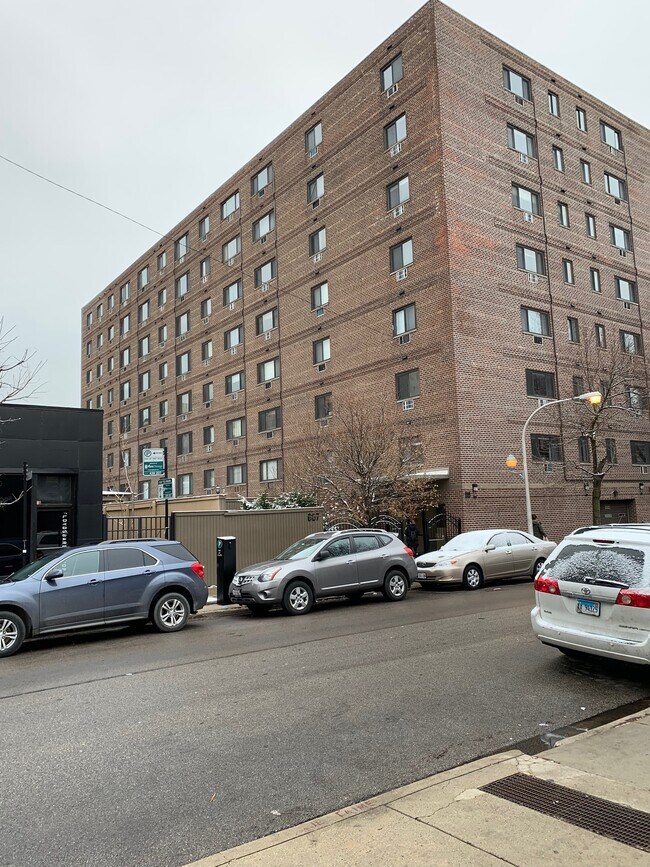 Photo - 607 W Wrightwood Ave Unit 612