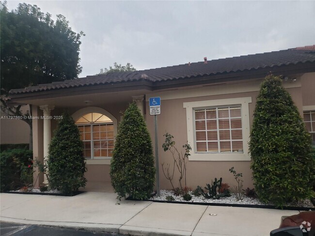 Building Photo - 13752 SW 169th Ln Rental