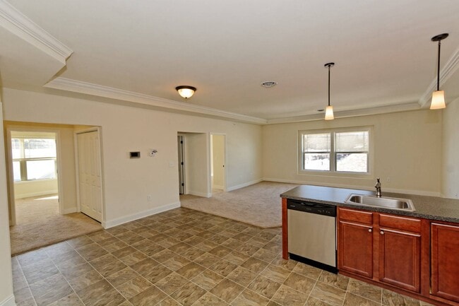 Photo - 1727 Tower St