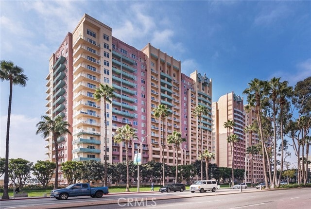 Photo - 488 E Ocean Blvd Unidad 717