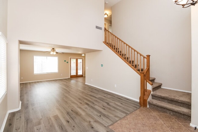 Photo - 10641 W Piccadilly Rd