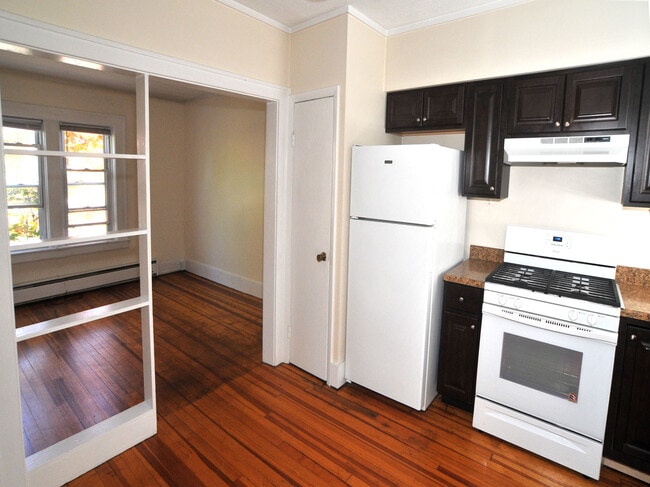 Photo - 137 Mohawk Ave