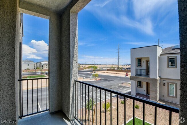 Building Photo - 5728 CRENELLATED St Rental