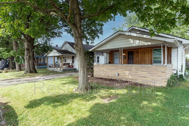 Photo - 1644 N Centennial St