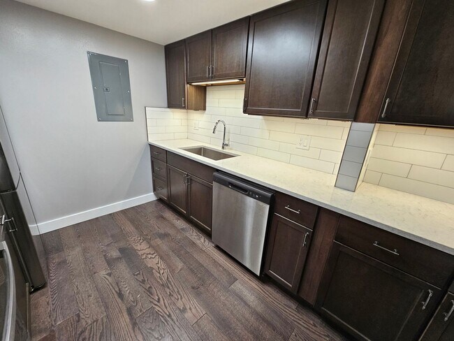 Photo - 1 Bedroom Condo in Aurora