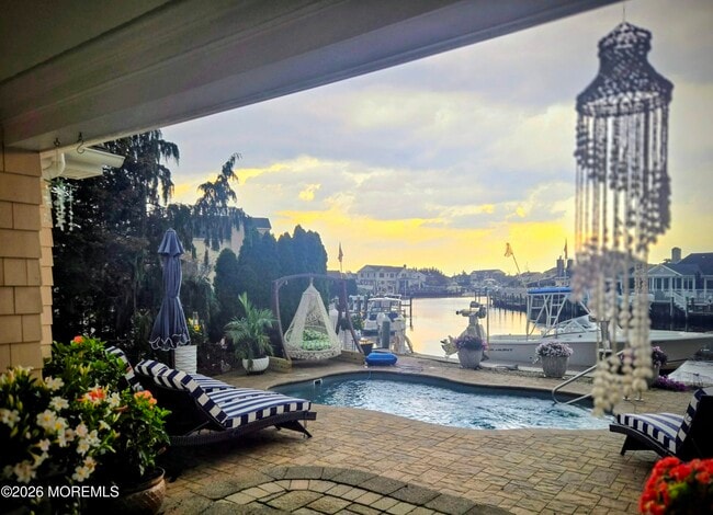 Photo - 1518 Laguna Dr