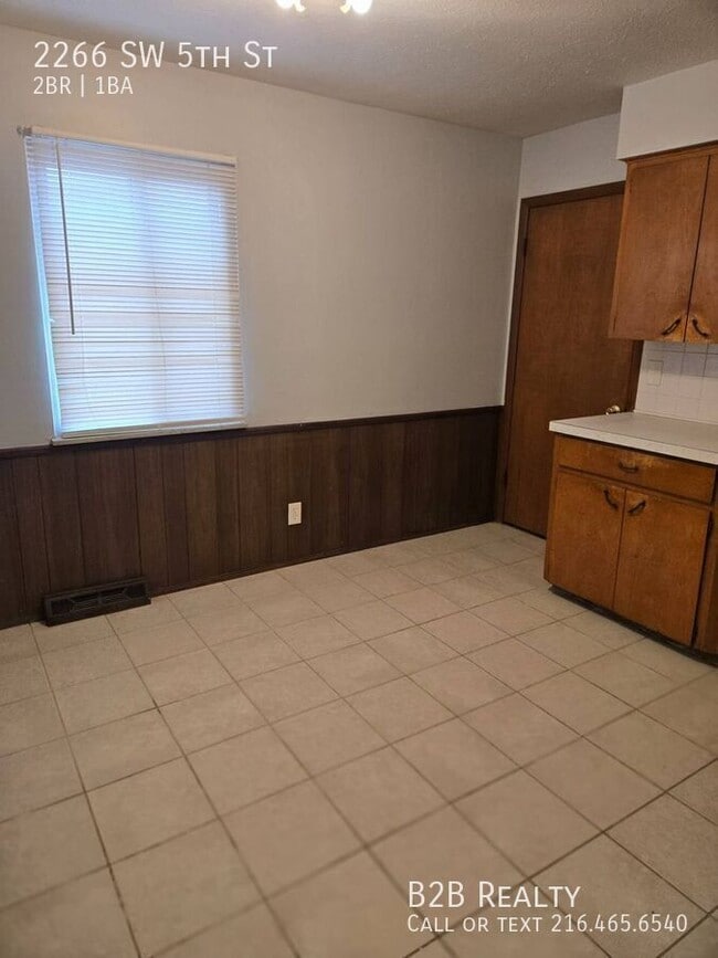 Photo - 2266 5th St SW